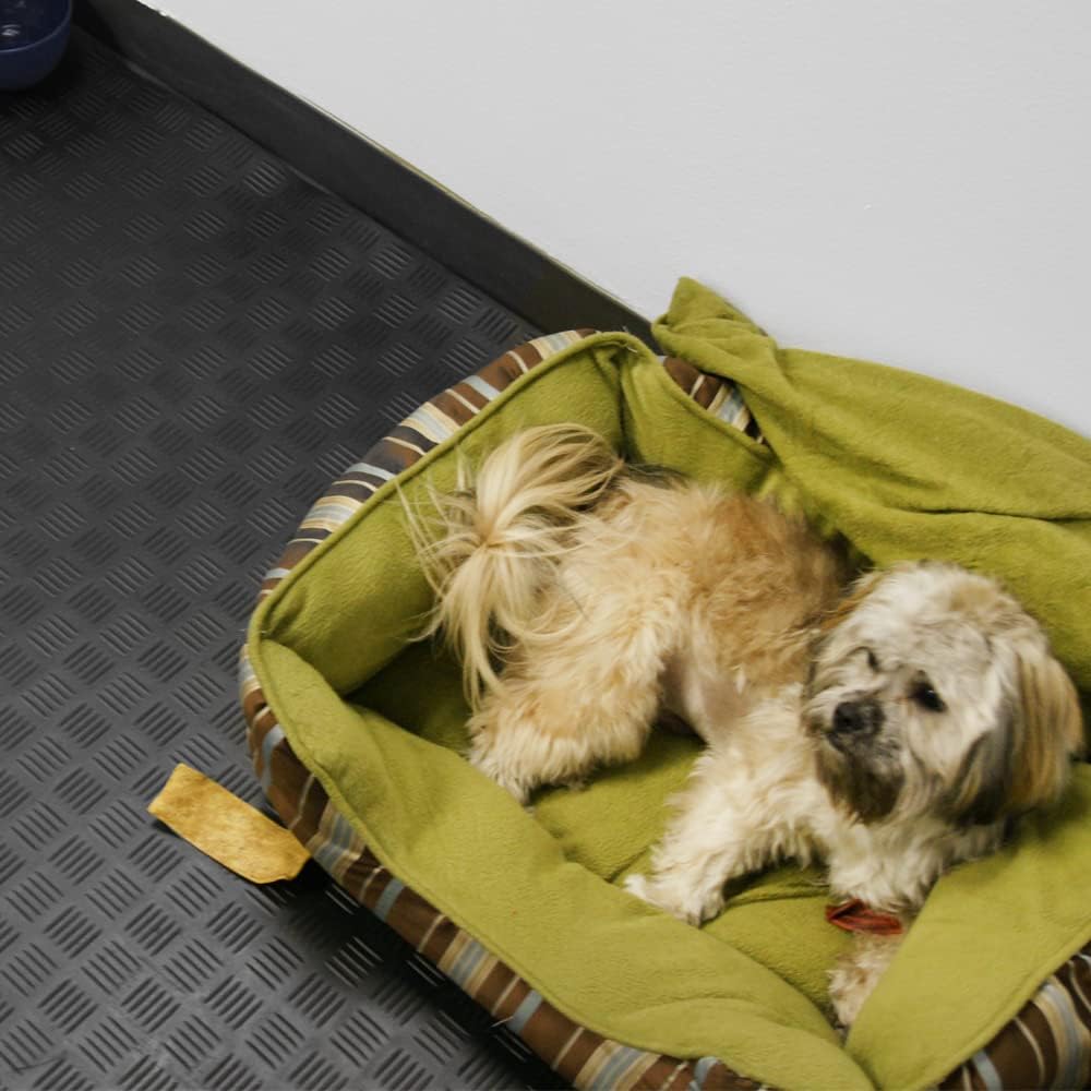 Rubber Cal Diamond-Grip Floor Mat