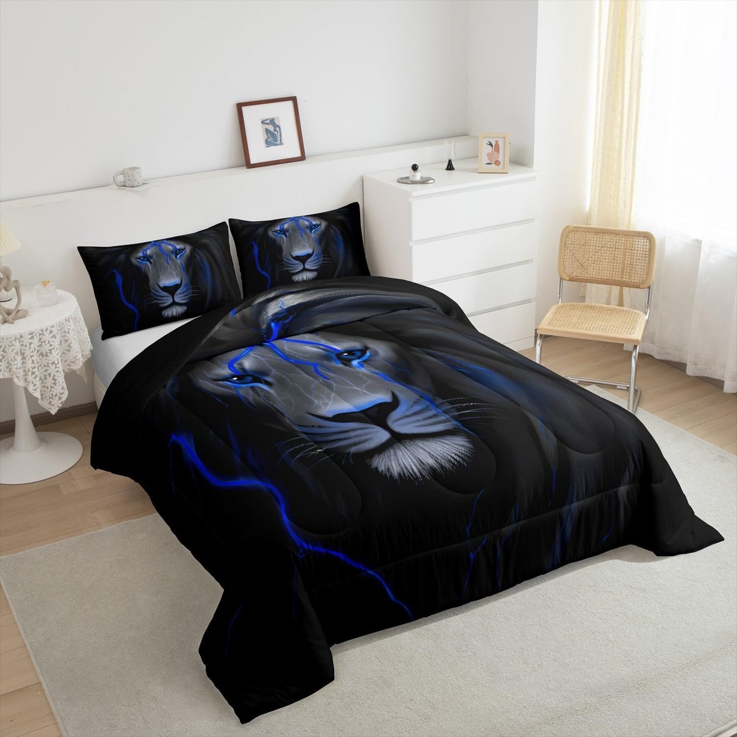 Erosebridal Boys Lion Bedding Set Full Black Blue Lightning Lion Comforter Set for Kids Teen Men Room Decor,Retro Safari Wildlfie Down Comforter African Wild Animal Quilt Duvet 3 Pcs